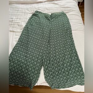 Women’s Flowy Floral Green Pants